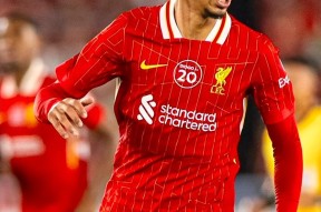 包含国王杯倒计时，利物浦赛前复出首秀，细节引发关注，态度坚定，阵容厚度经受考验的词条